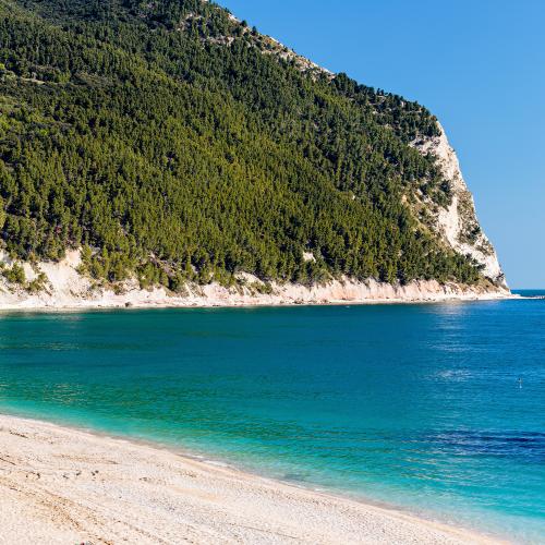 Spiaggia San Michele Sassi Neri